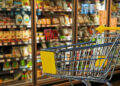 Así te hacen gastar más sin que lo notes: los trucos ocultos de los supermercados