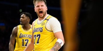 Doncic hace historia en los Lakers con un inicio de temporada legendario
