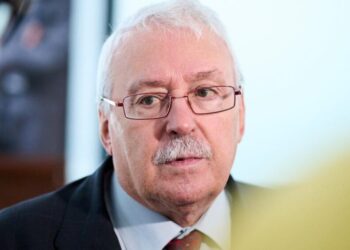 La Audiencia de Madrid da un varapalo al PSOE por la expulsión de Joaquín Leguina: “Actuó de manera desproporcionada y contra la buena fe”