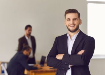 Los 10 derechos laborales imprescindibles que todo trabajador debe conocer para protegerse en el ámbito laboral