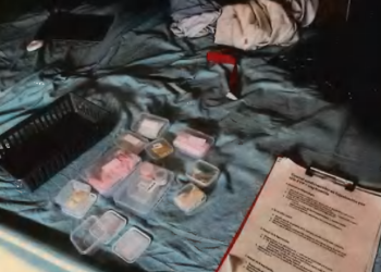 Arrestado un médico por administrar drogas intravenosas en un piso de la Barceloneta