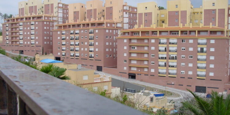 Una vivienda protegida en Ceuta entra en subasta judicial sin puja mínima