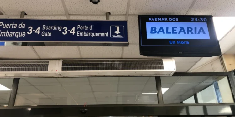 Vox propone ampliar los descuentos de transporte para facilitar los viajes familiares en casos de divorcio o dependencia