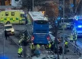 Tragedia en Estocolmo: Autobús impacta contra parada en pleno centro