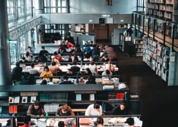 España, imán de Erasmus… pero rezagada en atraer alumnos internacionales que realicen la carrera completa