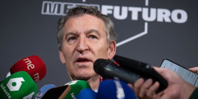 Feijóo lanza un plan integral para combatir la precariedad juvenil y facilitar el acceso a la vivienda