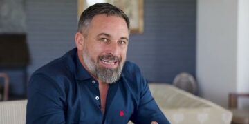 Abascal rechaza el nombramiento de la nueva fiscal general y acusa a Sánchez de “destruir la separación de poderes”