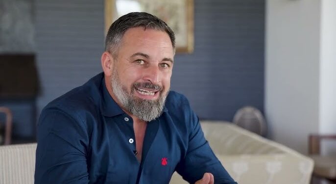 Abascal rechaza el nombramiento de la nueva fiscal general y acusa a Sánchez de “destruir la separación de poderes”