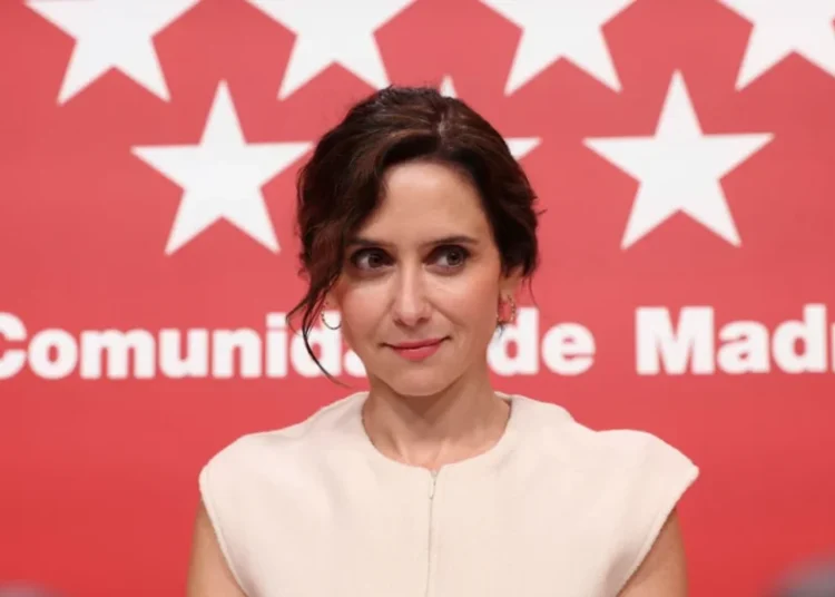 El gobierno de Ayuso tendrá que pagar 7 millones por el tren del Parque Warner, inactivo desde hace 13 años