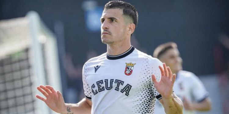 La AD Ceuta vence al Burgos y se instala en puestos de playoff