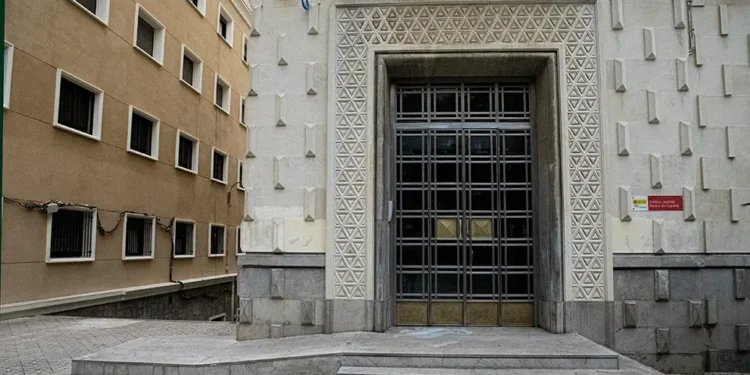 La caída del techo provoca la suspensión de juicios en el Palacio de Justicia de Ceuta