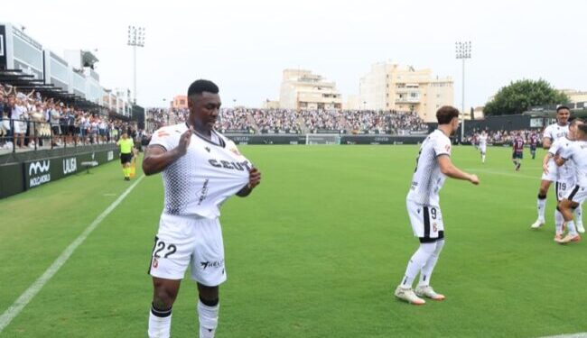 Koné reivindica su versatilidad y valora la competencia: “Si todos estamos enchufados, el equipo crece”