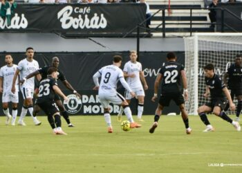 El Ceuta-Almería se reanudará el miércoles 26 a las 19:00 tras la suspensión por la tragedia en las gradas