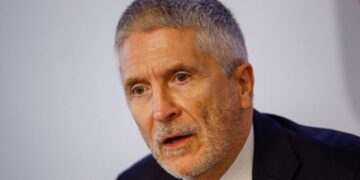 Interior modifica el protocolo para detenidos trans: se prioriza el sexo registral sobre el género manifiesto