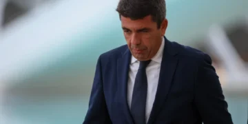 Mazón defiende al Gobierno frente a las acusaciones del PP mientras crece la tensión política por la corrupción