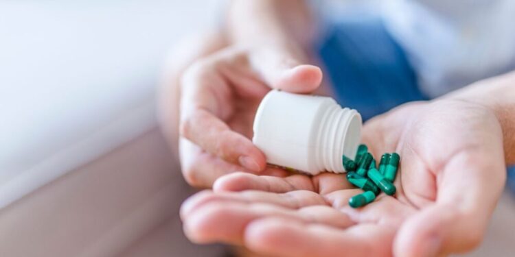 Dejar de tomar la pastilla para el colesterol puede ser más peligroso de lo que piensas