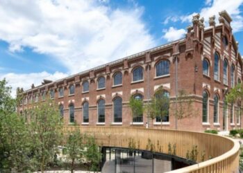 Mapfre se prepara para comprar a Acciona el emblemático edificio Ombú en Madrid