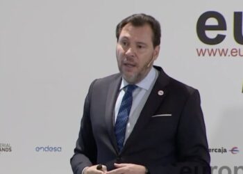 España acelerará su alta velocidad a 350 km/h: Óscar Puente promete un nuevo salto tecnológico en el AVE