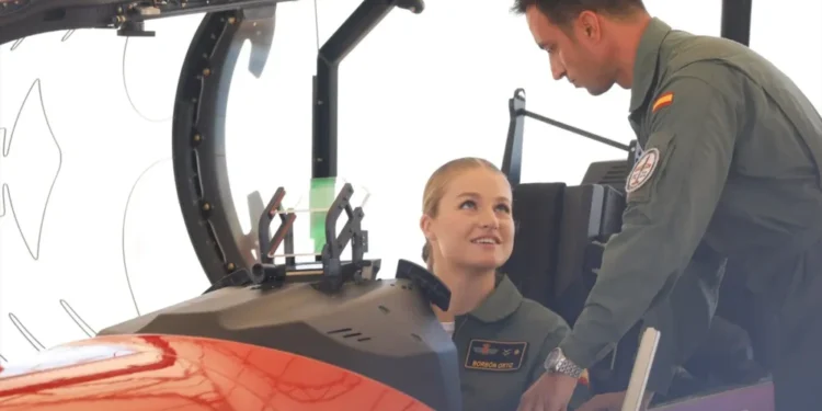 Leonor culmina su etapa militar con sus primeras maniobras avanzadas del Ejército del Aire