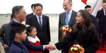Los Reyes de España viajan a China para reforzar las relaciones políticas y económicas entre ambos países