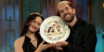 Rosalía revoluciona el plató de La Revuelta y redefine el talk‑show en tres actos