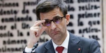 El Gobierno aumenta la protección al presidente de RTVE con un contrato de 200.000 euros anuales