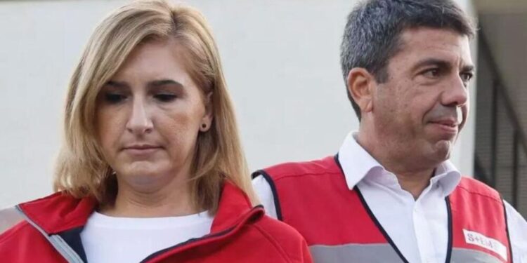 Pradas señala a Mazón entre lágrimas: «El peor momento de la tarde fue cuando no me cogió el teléfono»