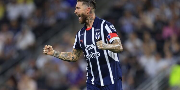 Sergio Ramos podría decir adiós a Rayados tras finalizar su contrato