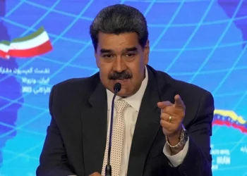 Nicolás Maduro promete “partir los dientes al imperio” y ataca a Machado