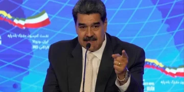 Nicolás Maduro promete “partir los dientes al imperio” y ataca a Machado