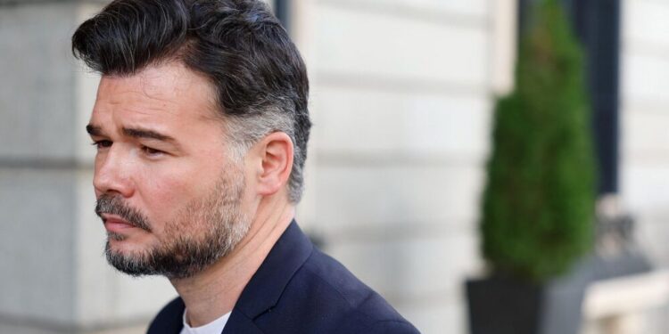 Rufián señala que la ruptura de Junts con el PSOE responde a intereses, no a incumplimientos