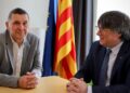 Puigdemont y Otegi celebran un encuentro en Waterloo para reforzar la cooperación política