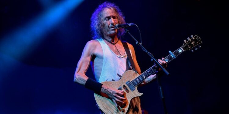 La petición histórica de Robe Iniesta que hoy resuena con más fuerza que nunca