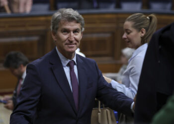 Feijóo reclama al Congreso una sesión urgente ante la «falta de explicaciones» de Sánchez
