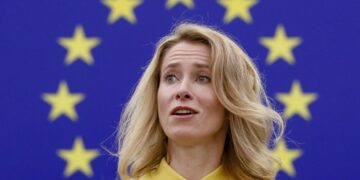 Kaja Kallas alerta sobre la amenaza rusa en Europa y pide presión para lograr la paz