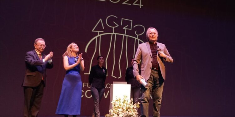 “El Premio Convivencia desvelará hoy al sucesor de Joan Manuel Serrat”