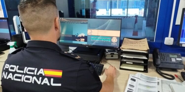 Nuevo portal ciudadano facilita información en tiempo real sobre el caos fronterizo en el Tarajal