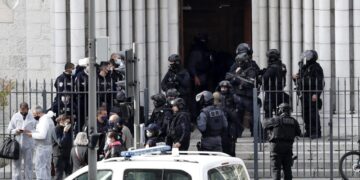 Francia intensifica medidas de seguridad ante posibles ataques islamistas durante la Navidad