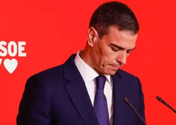Escándalo en la Internacional Socialista: PRI acusa a Pedro Sánchez de corrupción y autoritarismo
