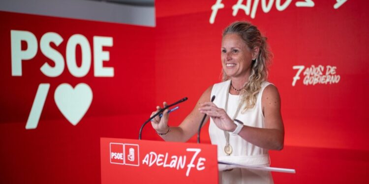 El PSOE esquiva preguntas sobre el supuesto “cheque en blanco” a Ábalos: “No vamos a perder tiempo desmintiendo falsedades”