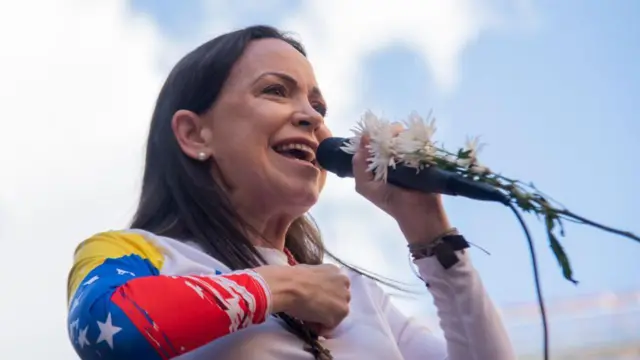 María Corina Machado recibe el Nobel de la Paz y llama a la lucha pacífica por la libertad en Venezuela