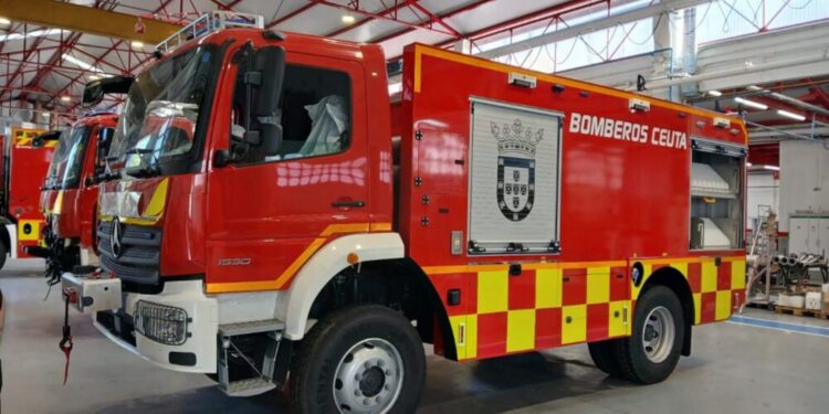 La oposición de bomberos en Ceuta sigue paralizada a la espera de un peritaje médico