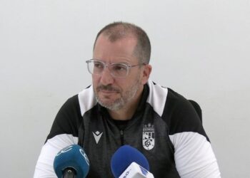 Jose Juan Romero en riesgo de perderse hasta cuatro partidos por la expulsión frente a Las Palmas