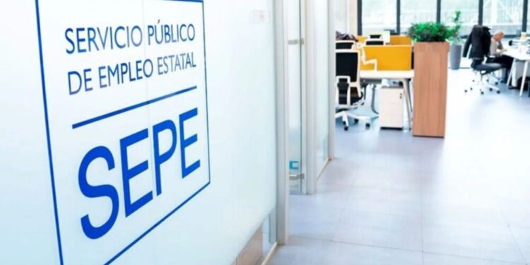 Ceuta publica nuevas bolsas de empleo para conductores, mecánicos y ordenanzas