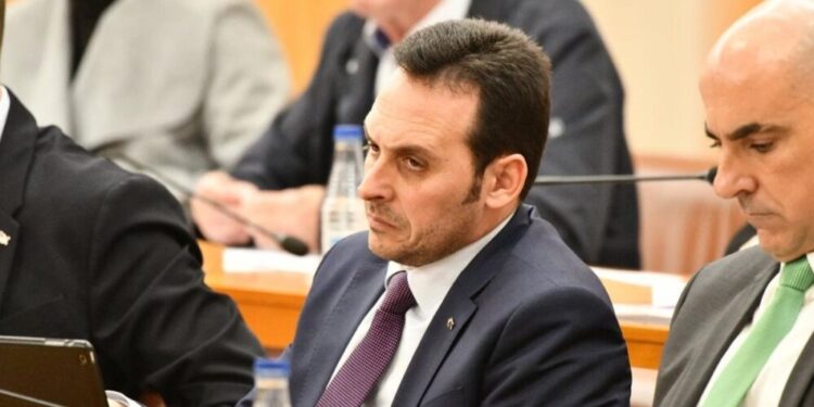 Vox denuncia que los presupuestos de Ceuta para 2026 perpetúan un modelo “agotado” y alejado de los ciudadanos