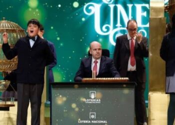 Cómo cobrar los premios de la Lotería de Navidad 2025 y lo que Hacienda retiene