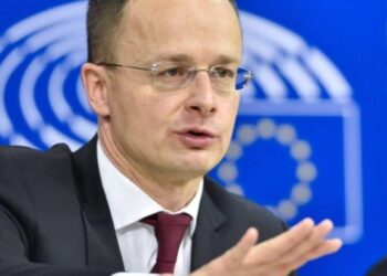 Hungría acusa a la UE de «provocación bélica» por usar activos rusos congelados y advierte: «Europa no sobreviviría una guerra con Rusia»