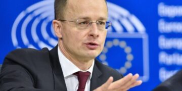 Hungría acusa a la UE de «provocación bélica» por usar activos rusos congelados y advierte: «Europa no sobreviviría una guerra con Rusia»