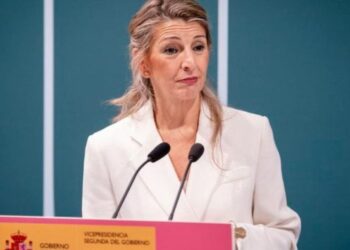 Yolanda Díaz exige un cambio de Gobierno mientras Sánchez se mantiene firme