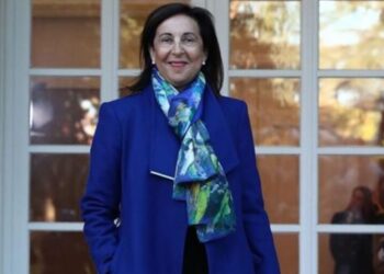 Robles arremete contra Yolanda Díaz: la ministra de Defensa le insta a dejar las «lamentaciones» y «trabajar mucho en su ministerio»